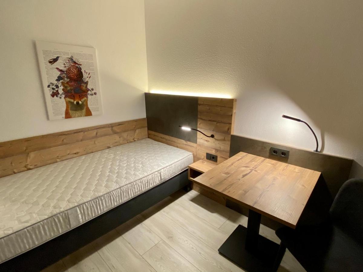 Hostel Harzer Hof Goslar Bagian luar foto